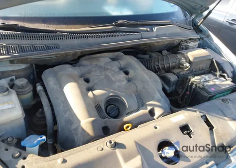 2008 Kia Sedona Lx z USA, uszkodzony, nr VIN KNDMB233586255409